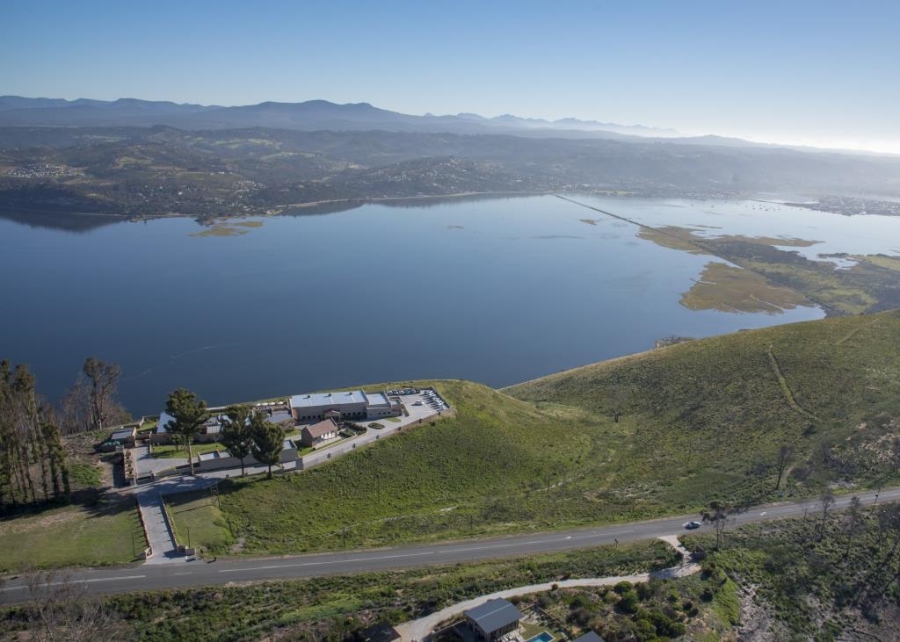 Commercial Property for Sale in Uitzicht Western Cape